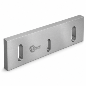 Cuchilla de granulador Altech e Inan con pequeño logotipo Sharp Industrial grabado entre los orificios
